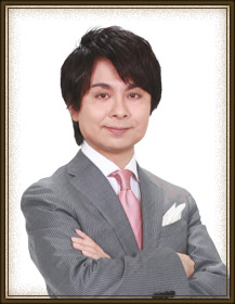 鏡リュウジ